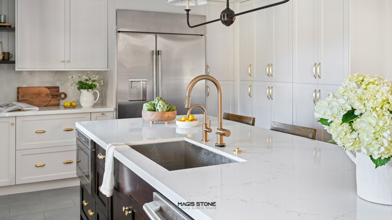 Đá marble màu trắng ốp bếp