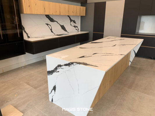 calacatta black ung dung 10