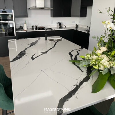 calacatta black ung dung 105