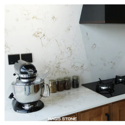 nebulous gold ung dung 1