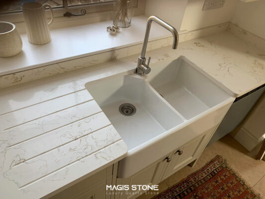 nebulous gold ung dung 25