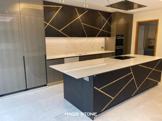 nebulous gold ung dung 33