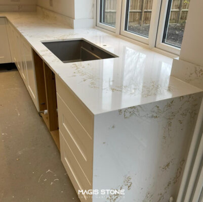 nebulous gold ung dung 38