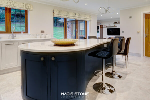 nebulous gold ung dung 44