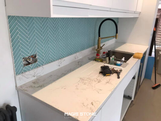 nebulous gold ung dung 50