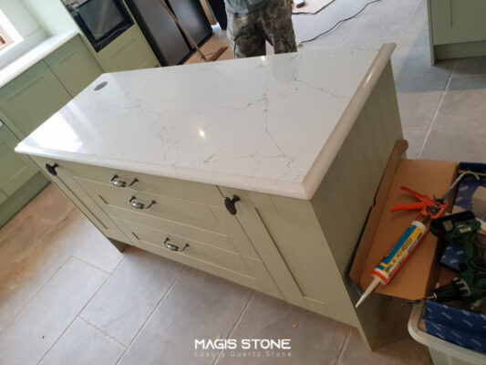 unique venatino ung dung 33