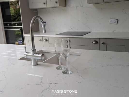 unique venatino ung dung 47