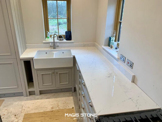 unique venatino ung dung 50